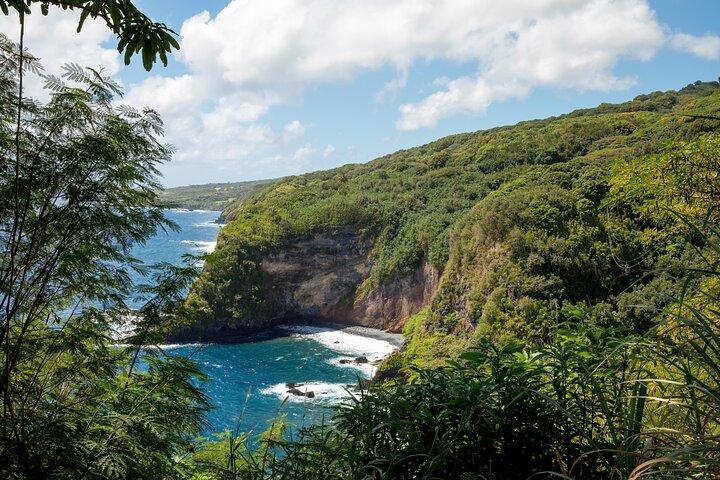 Private Road to Hana Waterfalls, areia preta e jóias escondidas