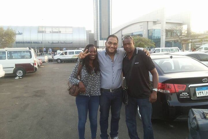 Round-Trip Airport Transfer in Cairo or Giza