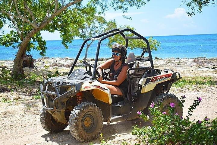 ネグリルのジャムウェスト オフロード ATV アドベンチャー & ジャムカルチャー ツアー コンボ