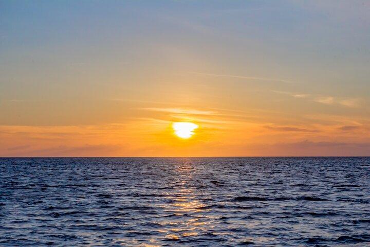 Privé catamaran-avontuurcruise bij zonsondergang met open bar