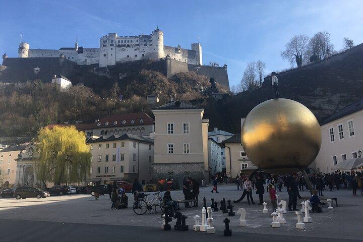 Excursão guiada semiprivada de um dia a Salzburgo saindo de Munique com almoço