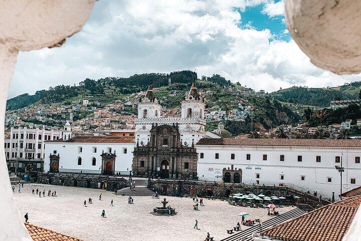 Halvdags guidad sightseeingtur i Gamla Stan i Quito