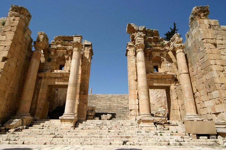 De Amã ao Norte (umm qais, Jerash e ajloun)