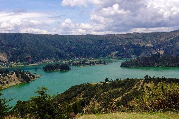 ウェンチの素晴らしい火口湖&古代教会への日帰り旅行