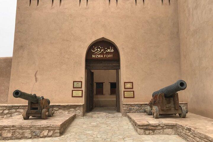 Tour Hoor 2 Days-1 Night In Jabal Shams, Oman Tours package
