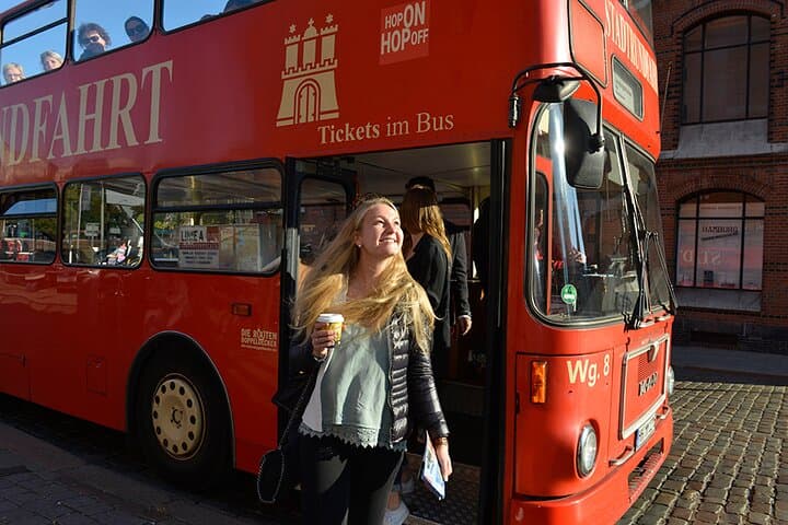 Hamburg Hop-on-Hop-off Tour, Harbor and Lake Alster Cruise