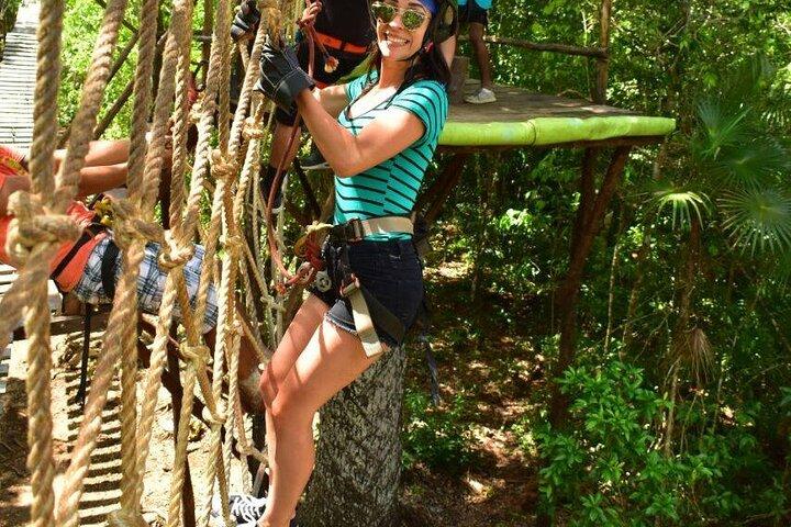 Wild Jungle Adventure! Cenote, ATV Shared & Zip Line från Cancun