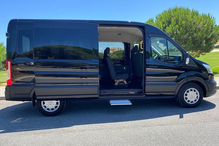 Transfert privé de l'aéroport de Faro à Pine Cliffs Hotel (4-8 pax)