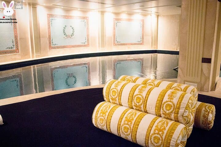 Versace Sleep Treatment with Gold Cappuccino Experience