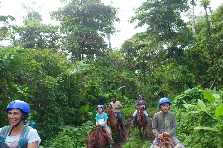 Cathedral Waterfall Hot Springs Adventure Rincon de la Vieja van Playa del Coco