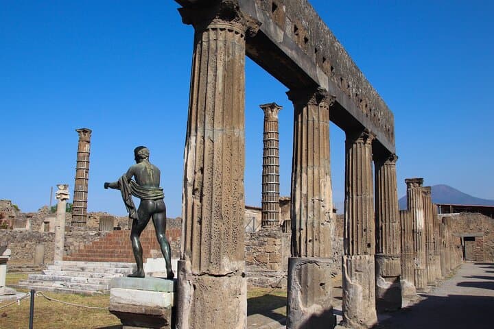 Private Tour of Pompeii and the Amalfi Coast from Sorrento or Naples