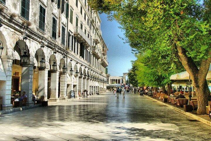 Tour Privado pela Beleza e Praia de Corfu
