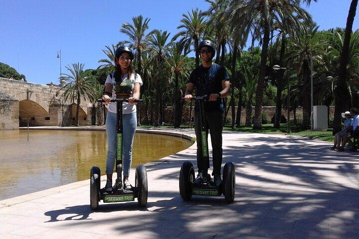 Complete Valencia Segway Experience: Centro Histórico e Jardins 2h