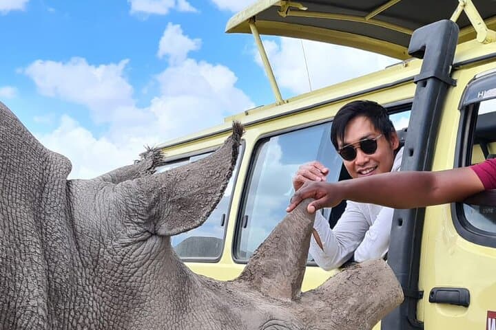 Ol pejeta Game drive and Chimpanzee tour from Nairobi