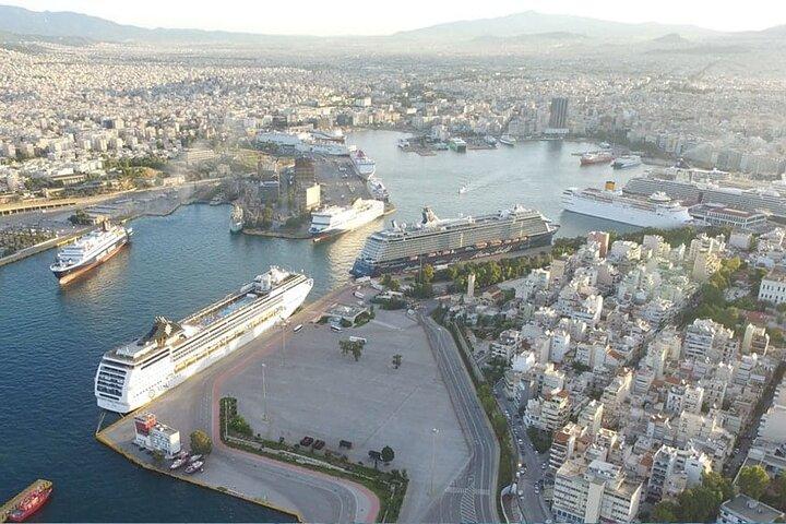 Trasferimento privato dal porto del Pireo all'aeroporto di Atene