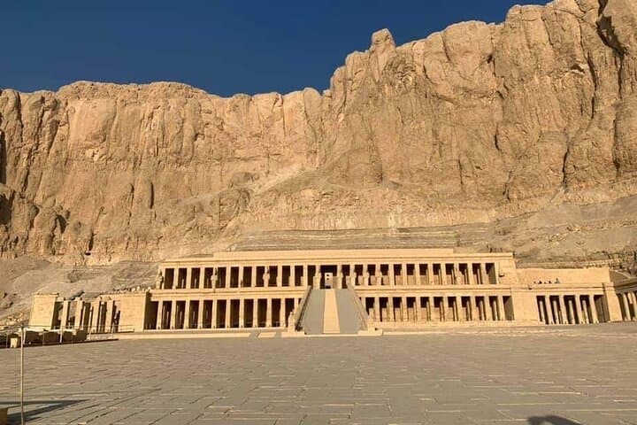 Private Full-Day Tour to West and East Bank of Luxor