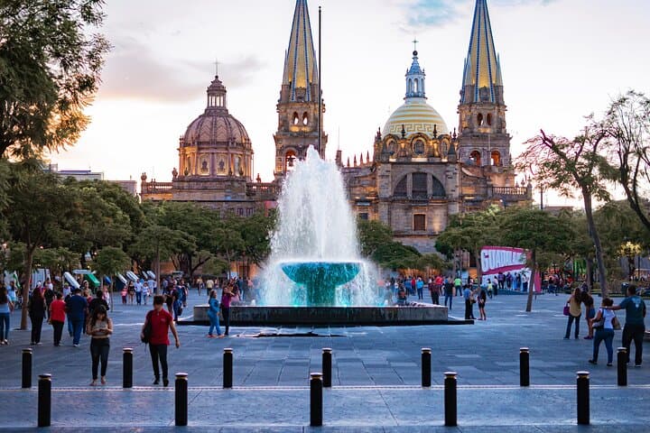 Mexico City to Guadalajara - Private Transfer with Optional Sightseeing