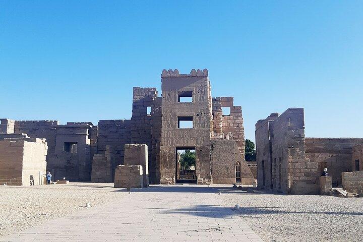 Tour privado Cisjordania Luxor, Valle de los Reyes, templos, almuerzo
