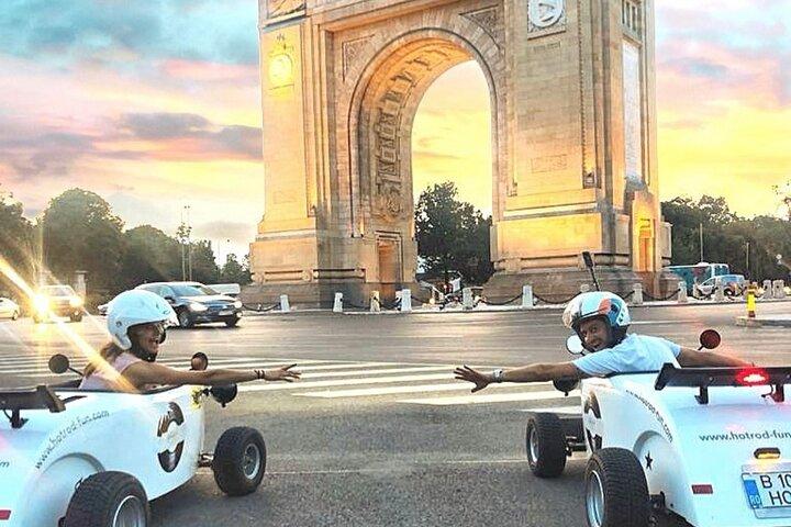 Bucarest: CityTour dans un mini hot rod unique en son genre