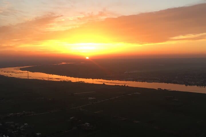 Luxury Sunrise Balloon Ride in Luxor with Hotel Pickup