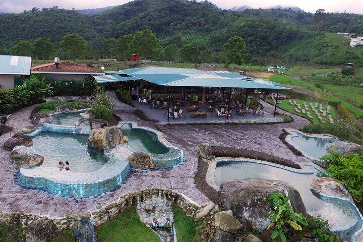 Irazú Vulkan und Mineral Hot Springs in der Hacienda Orosi