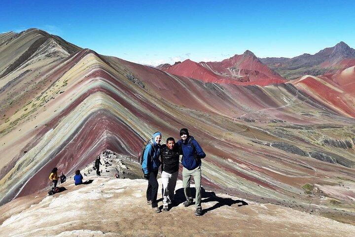 Rainbow Mountain en coche y motocicleta