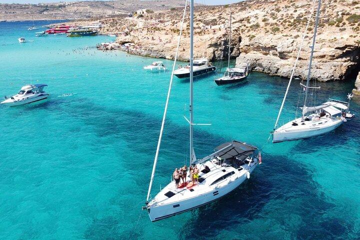 Charter de un día privado en Amazing Mowgli