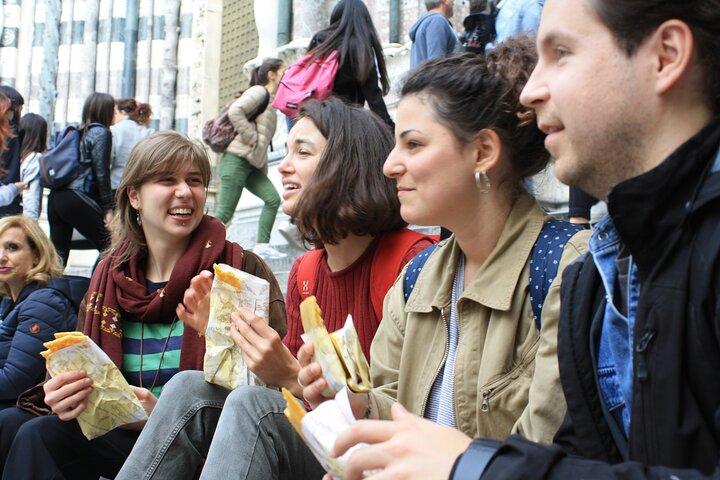 Tour a Genova centro storico e Degustazione Vini con cena