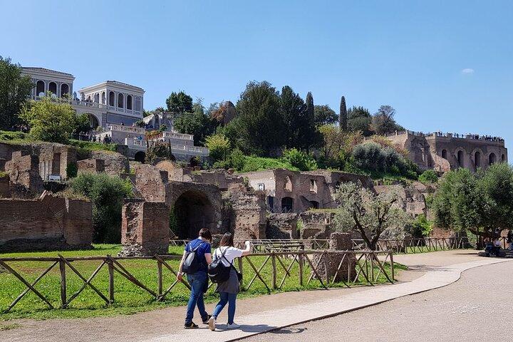 Rome : Catacombs Underground & Coliseu Tour em grupo pequeno