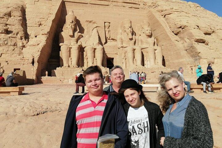 Assuan: tour guidato privato di un'intera giornata alla leggenda dei templi di Abu Simbel