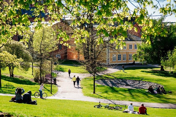 Visite privée d'Helsinki avec un urbaniste