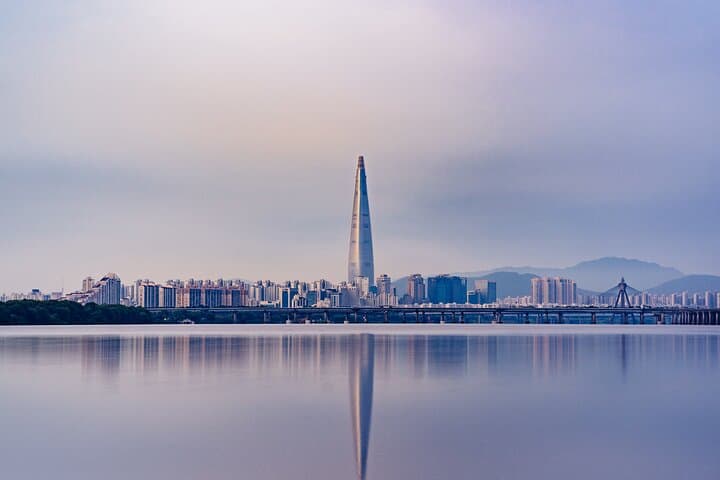 Seoul Private Walking Tour with a Local