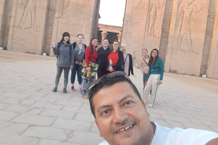 Assouan: visite guidée privée du haut barrage, de l'obélisque et du temple de Philae en bateau