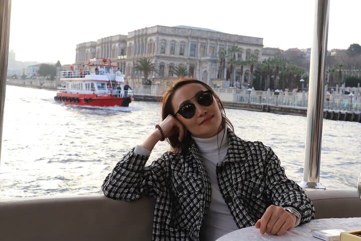 Istanbul Bosphorus Boat Tour and Golden Horn Cruise Day or Sunset