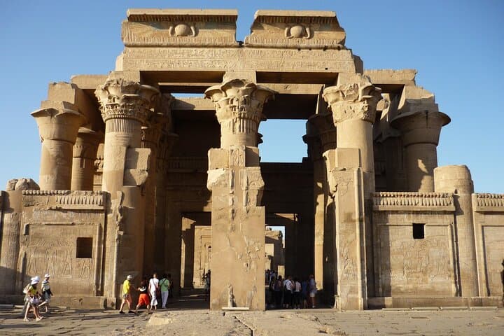 5 days 4 nights Nile Cruise from Luxor to Aswan included flight from Cairo