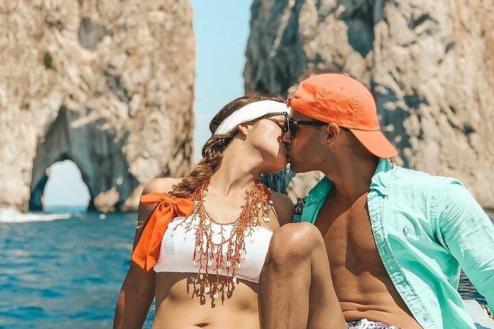 Rundvisning på øen Capri i en privat Gozzo