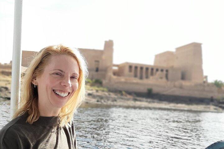 Assouan: visite guidée privée du haut barrage, de l'obélisque et du temple de Philae en bateau