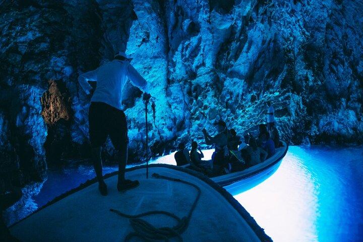 Blue Cave heldagsbåttur med Hvar och 5 öar