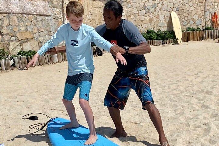 Lezioni di surf a CABO con Mexico Surf Champ!
