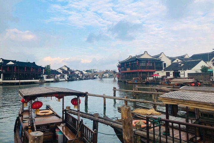 Shanghai privat rundtur: Zhujiajiao vattenstad och båttur