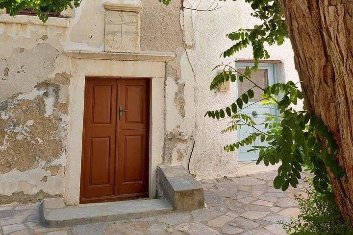 Excursão privada de meio dia à cidade velha de Naxos, castelo e templo de Apollo