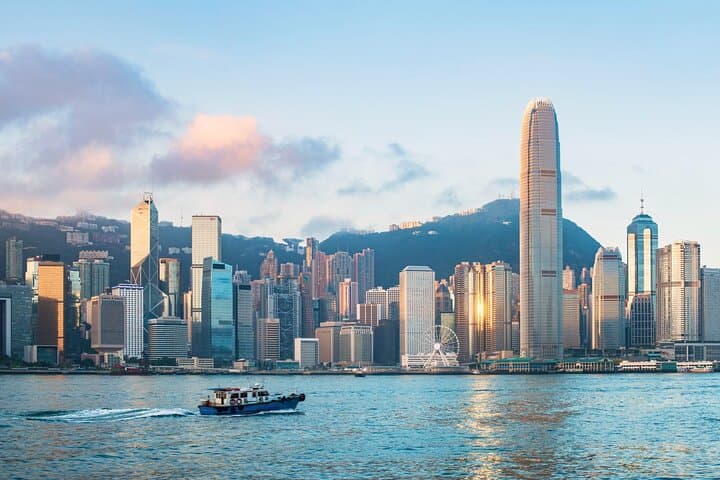 Private Transfer: Hong Kong to Airport HKG by Luxury Van
