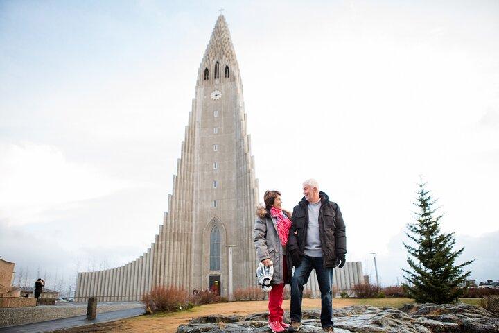 Private Urlaubsfotografie-Sitzung mit einem lokalen Fotografen in Reykjavik