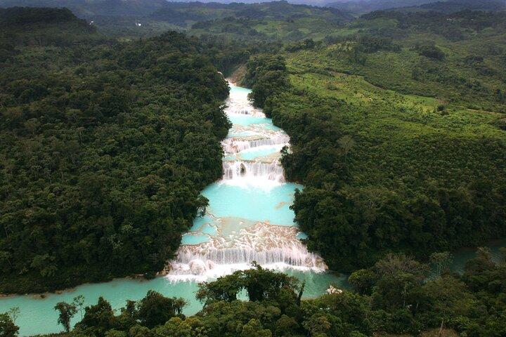 Tour Full Day a Zona Arqueológica Palenque con Cascadas