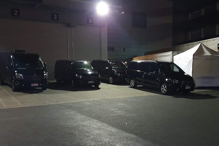 Private Auckland Airport Transfer to/from Auckland Hotels -SUV