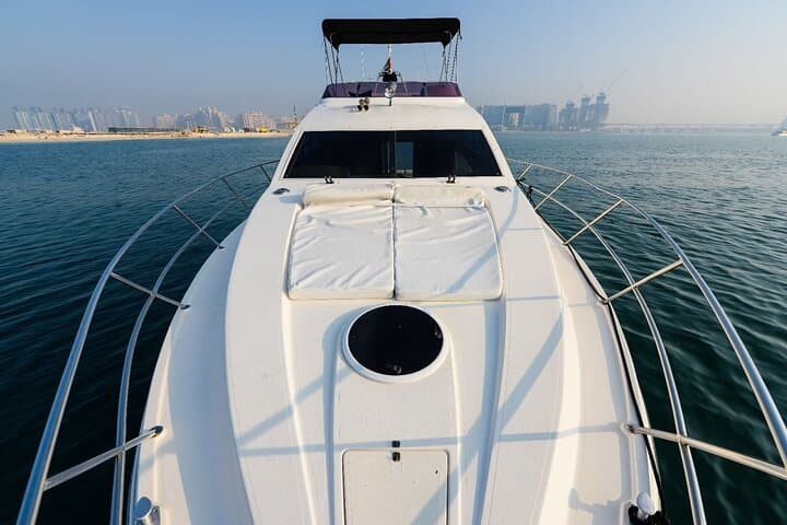 Private Charter Yacht: Dubai Marina, Atlantis And Burj al Arab