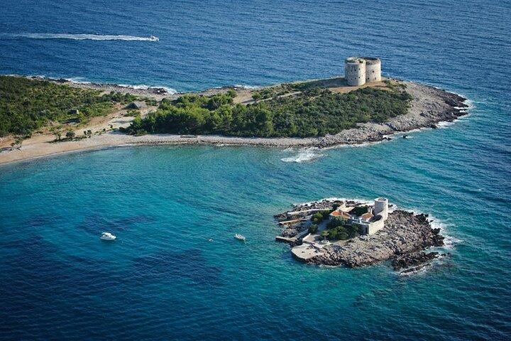 Halvdags privat tur til Boka Bay og Blue Cave fra Kotor