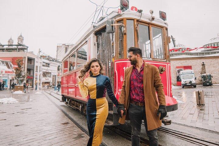 Love in Istanbul: Perfect Photo Moments at Iconic Locations