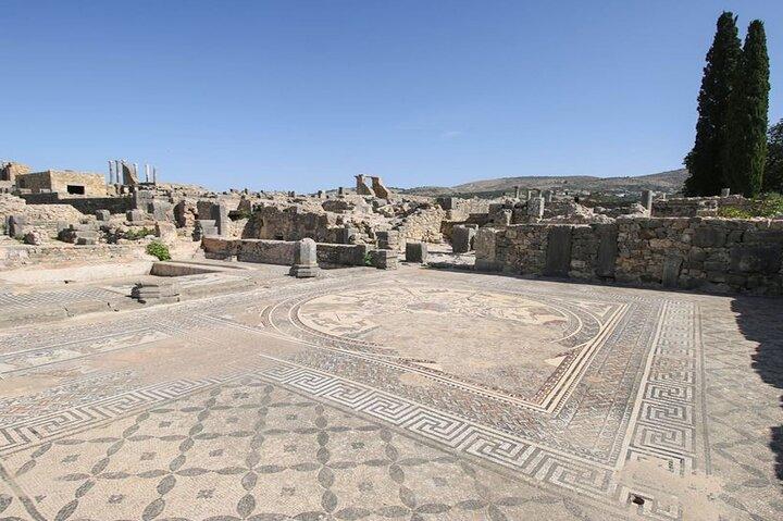 Fes para volubilis e meknes dia de viagem