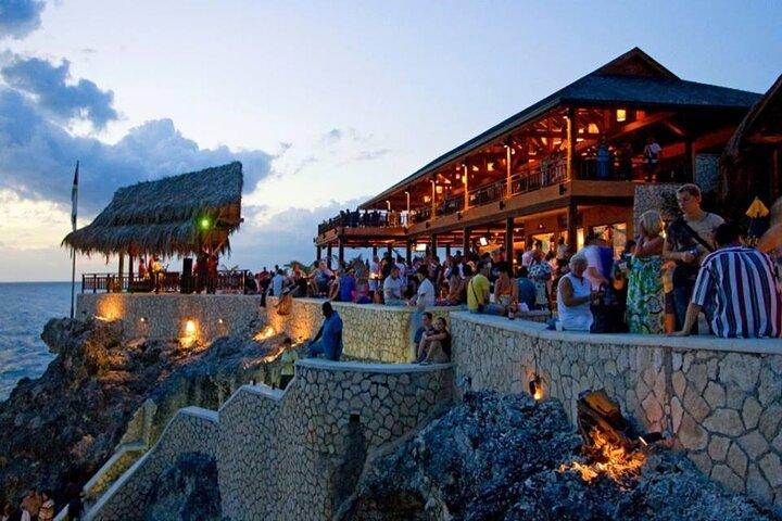 Half-Day Private Guided Ricks Café & Negril Seven Mile Beach Tour